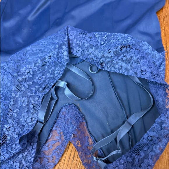 Vintage MunSingwear Blue Lace Slip Dress Spaghetti Strap Midi Size 36 Medium - Picture 10 of 14